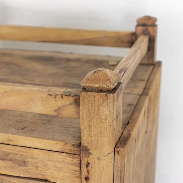 Teak Cabinet Macro 3